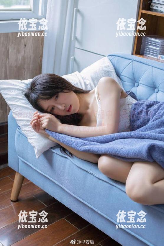 pans - 探寻水水花嫁作品中的高清写真之美，捕捉动人的优雅瞬间.txt