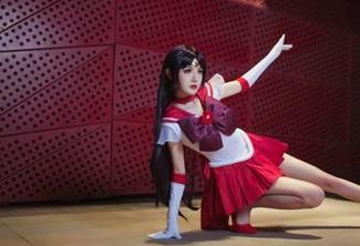 在一米八的大梨子居酒屋中发现美：绝美cos合集梦想呈现.txt