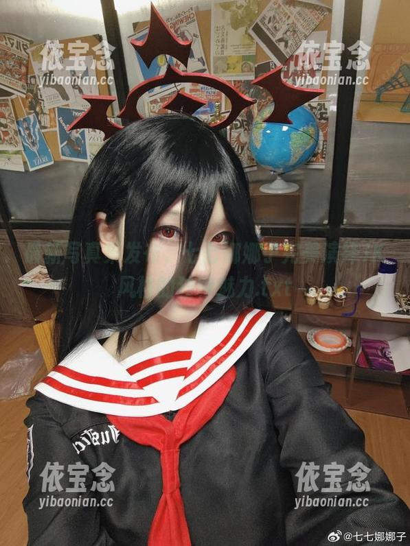 最新写真集发布，七七娜娜子完美演绎JK风格的独特魅力.txt