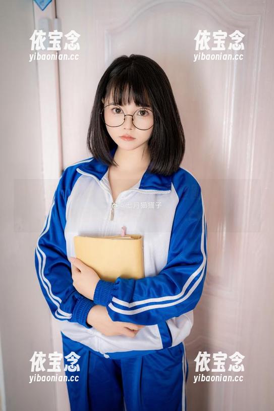 不可错过的最新七月喵子黑丝图册，感受瞬间的魅力与风情！.txt