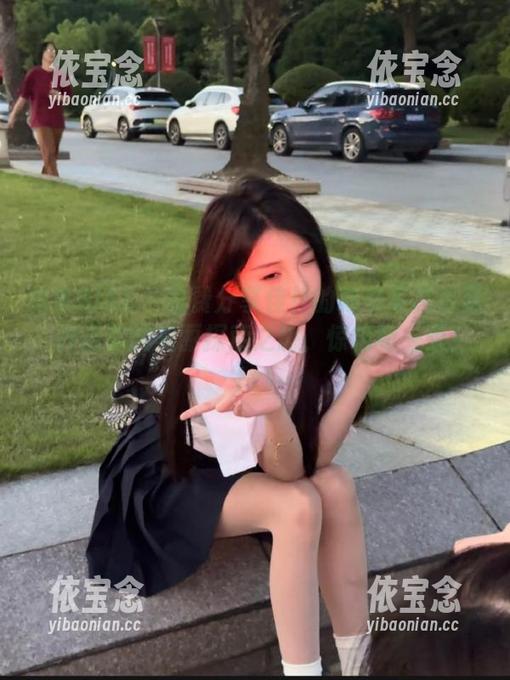 丝慕GIRL - 免费分享佳佳的秘书写真资源，开启你的美丽探索之旅，惊艳每一天！.txt