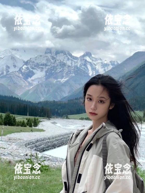 丽柜 - 牛仔裤作品全套欣赏：伊园独特视角下的时尚魅力.txt