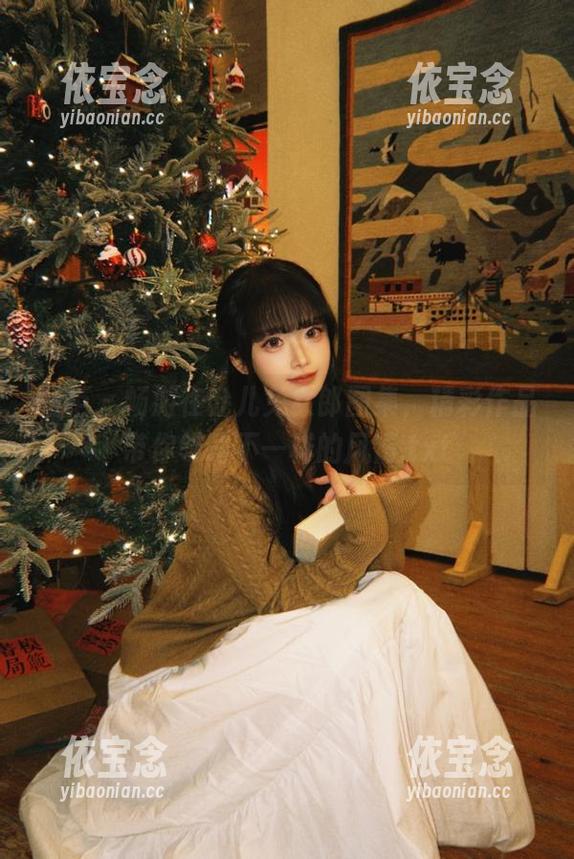 丽柜 - 畅游在允儿兔女郎图集，精彩作品带你领略不一样的风情.txt