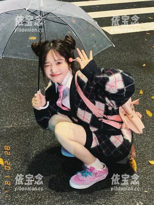 丽柜 - 跟随司琪的镜头，领略姐姐写真作品集中的丰富资源魅力！.txt