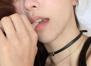 丽柜 - 下载奈沐子的高清《裤里丝》作品，领略她特有的生活态度与风格.txt