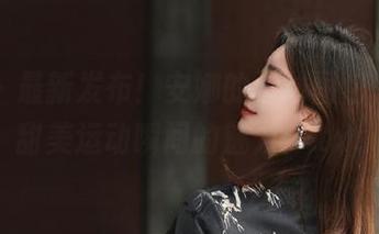丽柜 - 最新发布！安娜的运动图包，捕捉甜美运动瞬间的魅力。.txt
