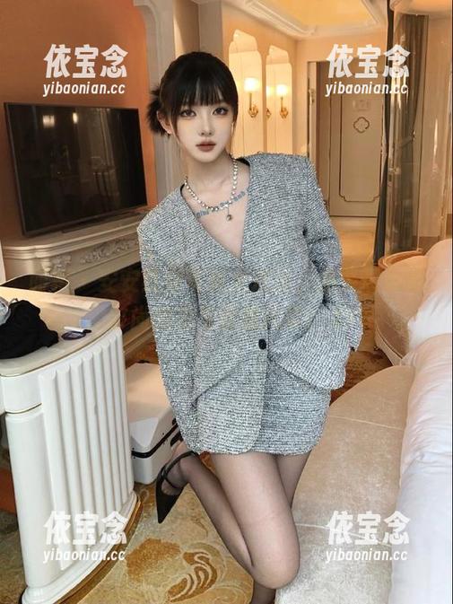 丽柜-安安 丽柜 - 安安红裙写真大放送,免费观看她的时尚魅力与优雅风姿!.txt