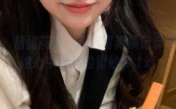 丽柜 - 甜甜花嫁：精选写真集记录每个新娘心中最美的婚纱梦.txt