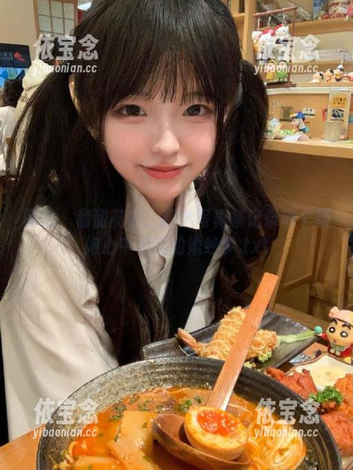丽柜 - 甜甜花嫁：精选写真集记录每个新娘心中最美的婚纱梦.txt