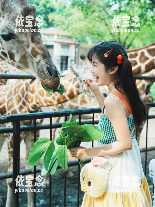 丽柜 - 夏日炎炎，下载黄芬夏日套图，给你的朋友圈加点笑点！.txt