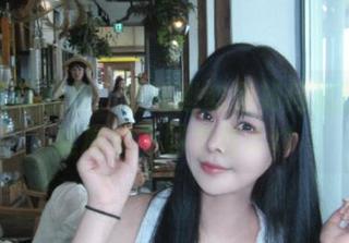 高清写真创作：亚马逊鲶鱼如何通过裤里丝展现不羁个性.txt