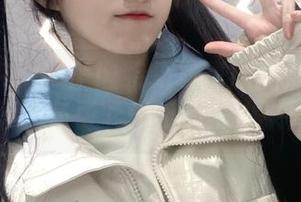 余多多Dudu圣诞特辑写真原图：一个不可多得的免费下载机会，快来！.txt