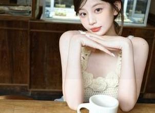 克拉女神 - 发现佳莹女孩的独特魅力，作品图片带来不一样的视觉体验.txt