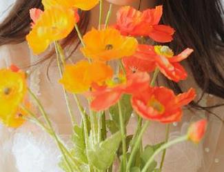 克拉女神 - 凌雪的美图资源大公开：棉袜写真带来的灵感.txt