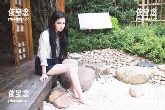 克拉女神 - 超级可爱！全新周迪写真最新图片，快来看看她的魅力吧！.txt
