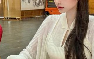 克拉女神 - “熙妍的天使图集精选”：我努力想当天使，结果却成了自己的笑柄.txt