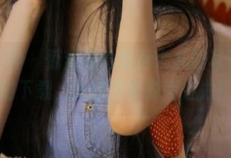 克拉女神 - 惊艳绝伦的百琳礼服写真，网盘限时下载，让你尽享时尚魅力！.txt