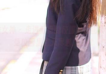 克拉女神 - 走进薇薇的校服私房图集，感受校园里的无尽魅力.txt