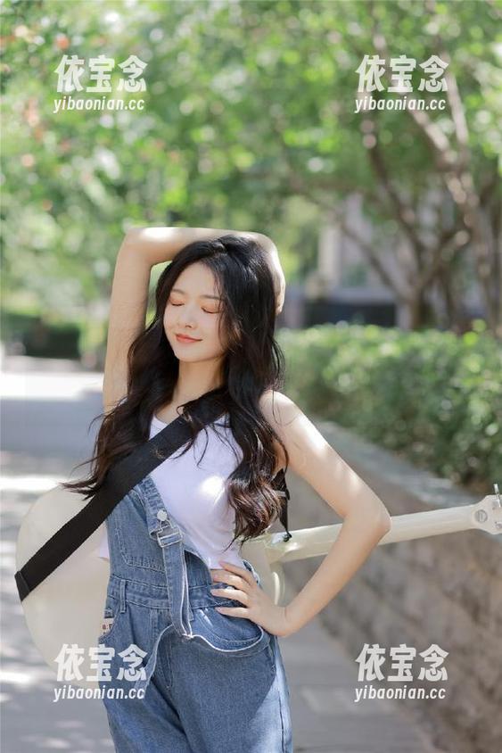 克拉女神 - 精美免费照片，欣赏赵雨静的棉袜系列写真，尽在这里！.txt