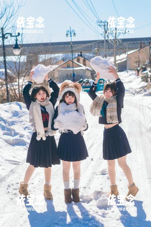克拉女神 - 静宜灰丝写真原图下载，一场调侃与美丽交织的亲密接触！.txt