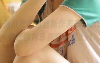 兔玩映画枇杷和白丝新作发布，原图与图包让你尽享视觉盛宴.txt