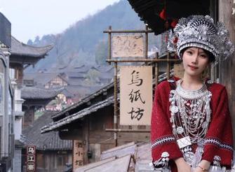 卜呦的全套作品，竟把PA-15奇妙山药饼拍得如此魔幻，真是不可思议！.txt
