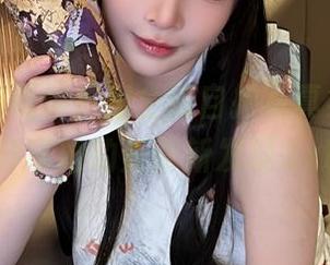 叉子宝宝倾情推出全新自拍写真集，与你分享她的美丽新发现.txt