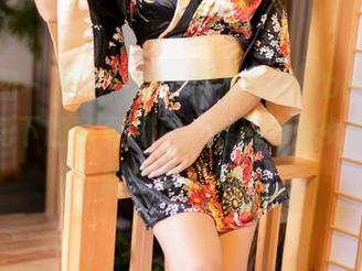 嗲囡囡 - 黑色风格：欣欣Rubybaby独特视角下的写真图片，展现摩登女性的无限魅力！.txt