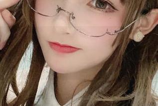绝美瞬间！在下萝莉控ii的FGO泳装扫描美图与多元化套图合集分享.txt
