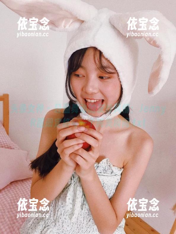 头条女神 - 轻盈舞动的灰丝风情：JennyR图册定格每一个纯美瞬间.txt