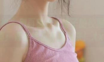头条女神 - 别再错过小晴子的校服私房写真：青春气息扑面而来！.txt