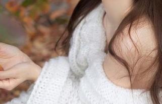 头条女神 - 李丽莎身着水手服，高清写真让你心动，快来下载吧！.txt