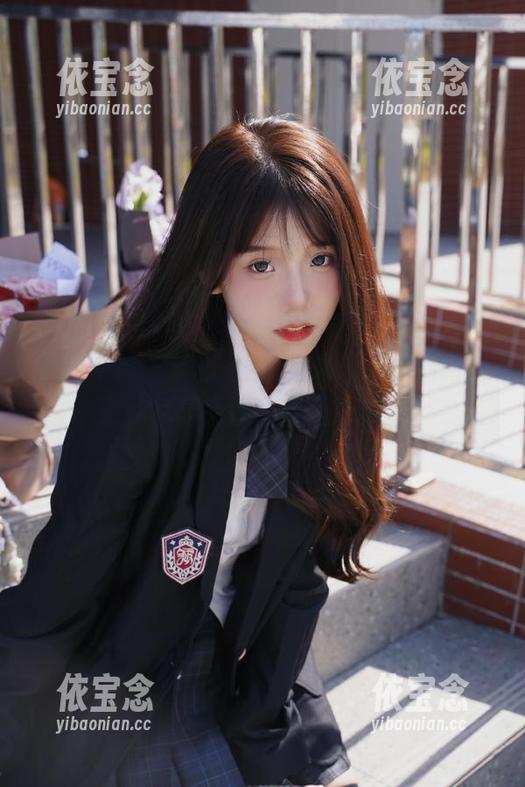 头条女神 - 梦心玥全新甜心图包，最新力作尽显女性柔美风采.txt