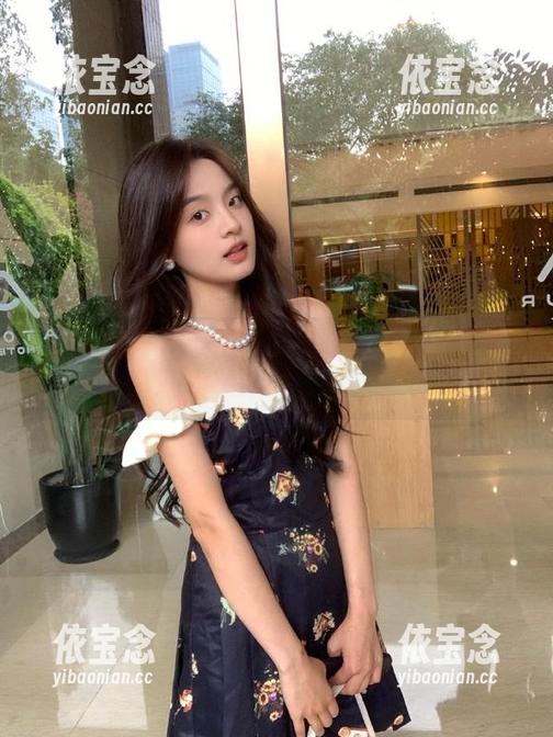 头条女神 - 不容错过的免费作品：郭忆然双人写真带来的艺术体验.txt