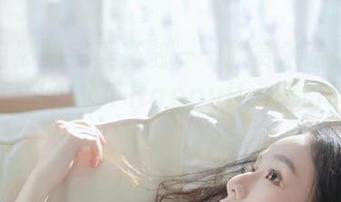 美与自然的完美交融——欣赏宋哈娜写真，分享DJAWA-HappyHanaLife的灵动时刻.txt