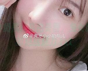探索小小奶瓶儿私拍美图，兔女郎加长版的魅惑魅力.txt