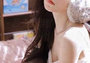 少女秩序 - 探索鹿可的可爱世界，精选套图与你分享每一个梦幻瞬间！.txt