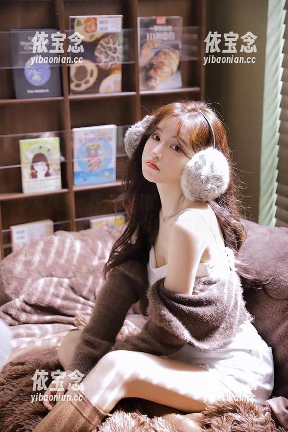 少女秩序 - 探索鹿可的可爱世界，精选套图与你分享每一个梦幻瞬间！.txt