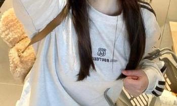 尤果网 - 与众不同的镂空风格，李宝儿写真作品限时免费下载.txt