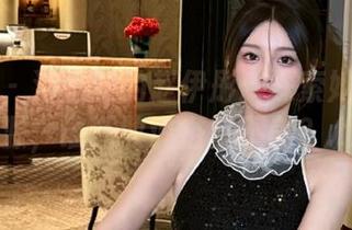 尤果网 - 浴室中的赵伊彤：探索她的图包资源，谁还敢说浴室不美？.txt