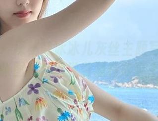 尤物馆 - 探秘韩冰冰儿灰丝主题写真：每一张图片都诉说着独特故事.txt
