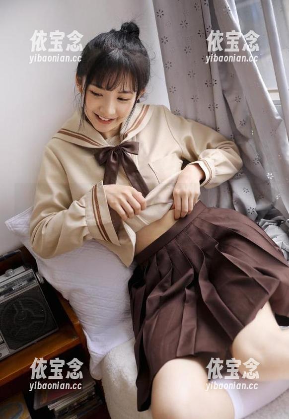 尤蜜荟 - 战姝羽Zina的白衬衫风尚：细腻原图写真集带你领略时髦氛围.txt