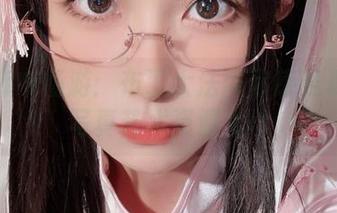 在图库中畅游：布丁大法带你感受夏天的写真艺术资源.txt