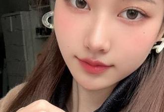年年Nnian的写真精选——三沐三熏，精彩图片原图全曝光！.txt