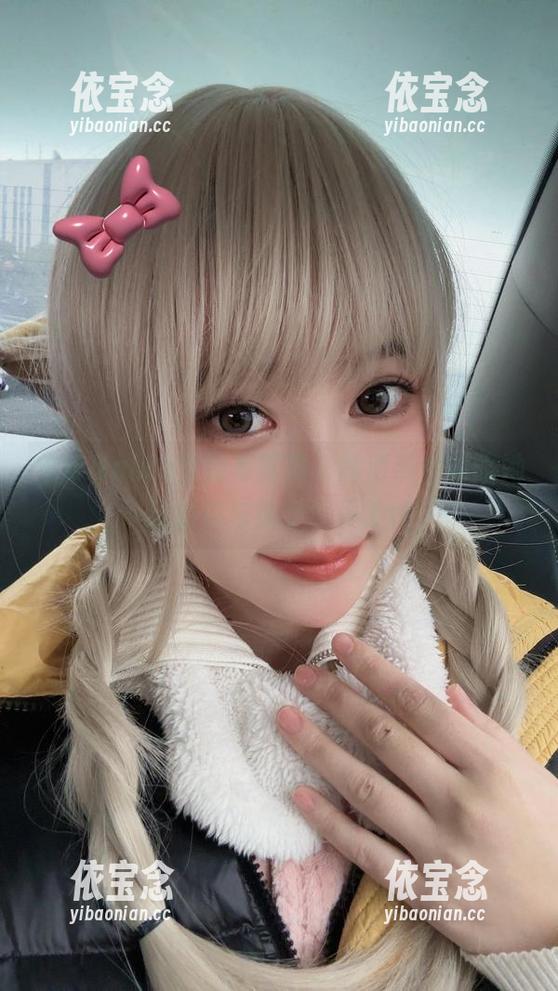 年年Nnian清纯写真集，高清带你领略她的甜美与纯净世界.txt