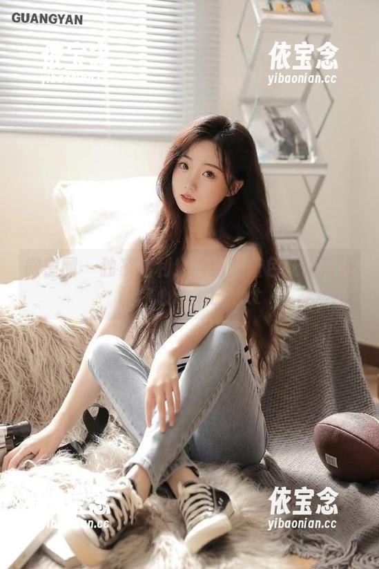 微密圈 - 独家福利！徐莉芝蓝色妖姬写真让你心动不已.txt