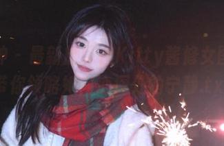推女神 - 最新施忆佳Kitty酱修女图包：带你领略她内心深处的宁静.txt
