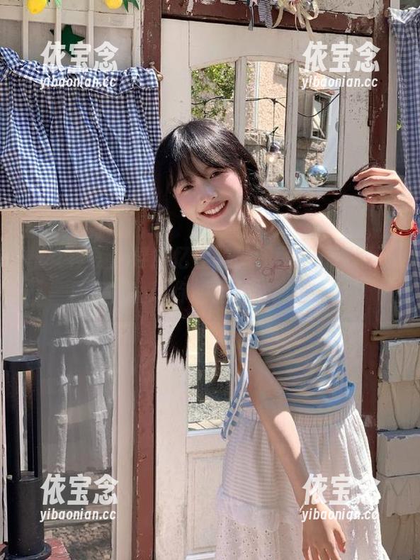 推女神 - 探寻施忆佳的户外写真，原图资源汇聚，带你领略别样风情.txt