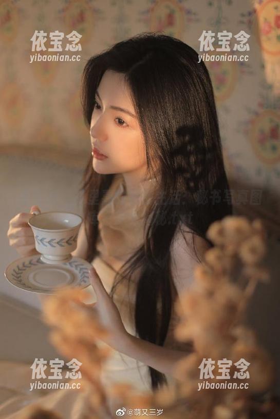 推女神-绮里嘉 推女神 - 绮里嘉的秘密生活:秘书写真图库资源大揭秘.txt