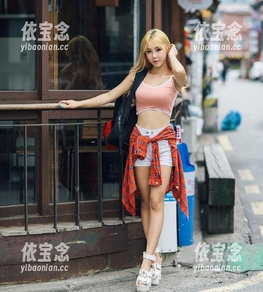 推女神 - 绮里嘉ula万圣节作品集：原图中的鬼怪形象和我懒散的态度完全不符.txt